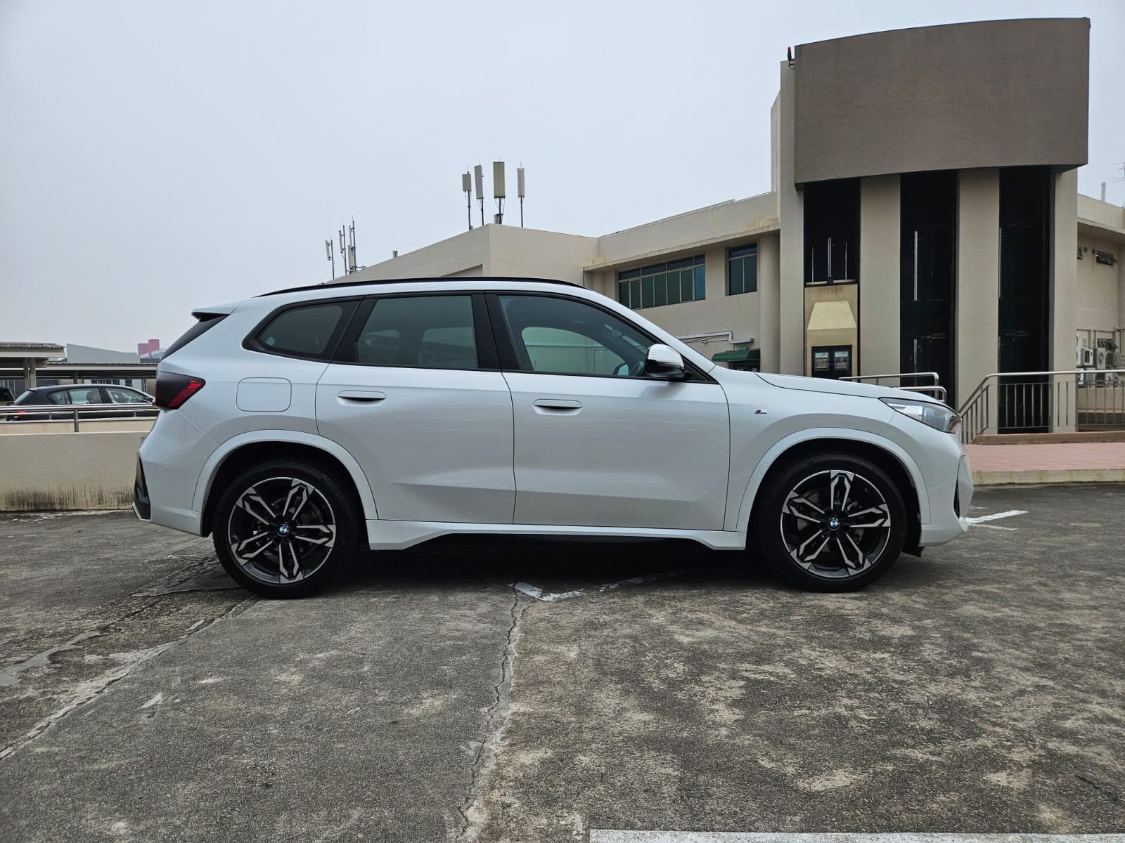 BMW X1 sDrive16i M Sport photo 4